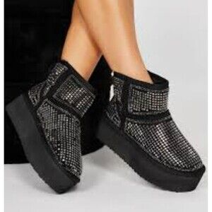 🎁Brand New MATA Booties Black/Silver Rhinestone LAZY BOY SlipOn Boots Sz 9 NwoT